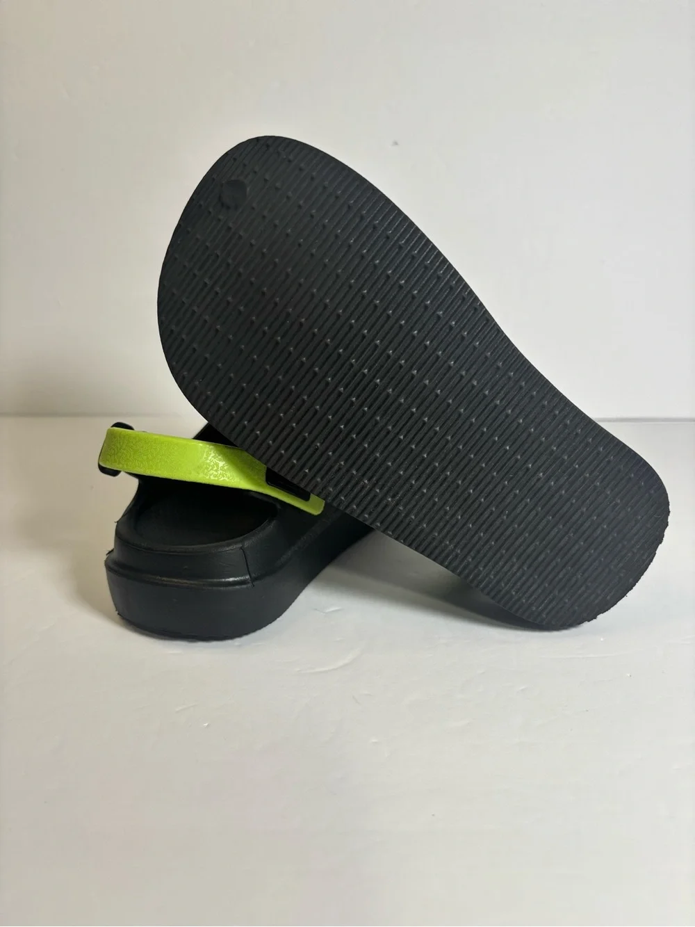 Havaianas Kids Black & Lime Green Sandals Size 13C/1Y EU 31/32